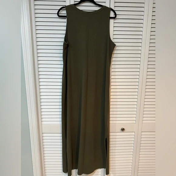 Isaac Mizrahi Live Sleeveless Maxi Dress Side Slits-Reg Size Large Fall Olive - Picture 6 of 9